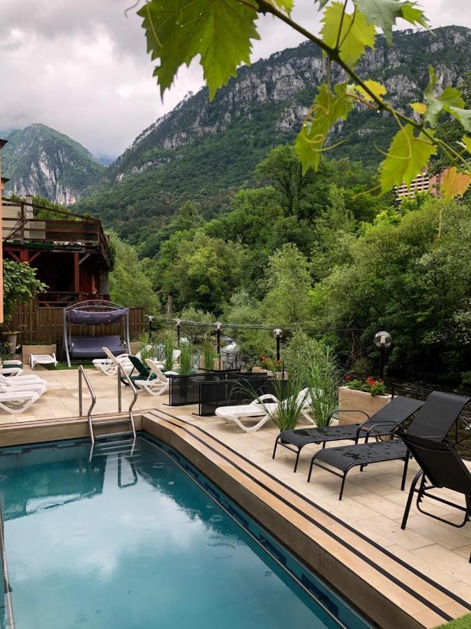 Hotel Holiday Maria Baile Herculane Ngoại thất bức ảnh